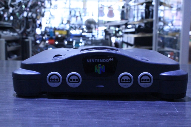 Console N64 + acc (manque porte expansion) NINTENDO Nus-001 - Image 3