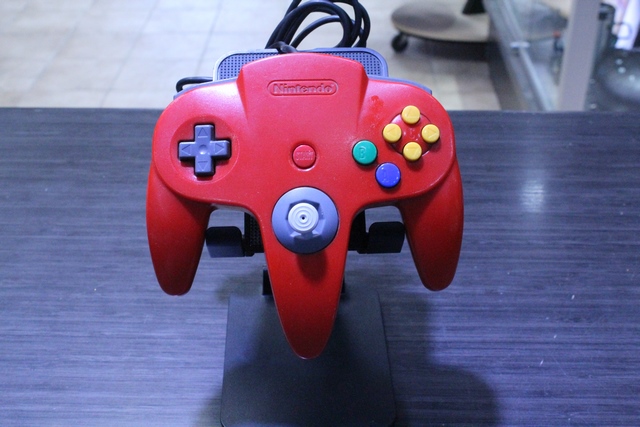 Console N64 + acc (manque porte expansion) NINTENDO Nus-001 - Image 4