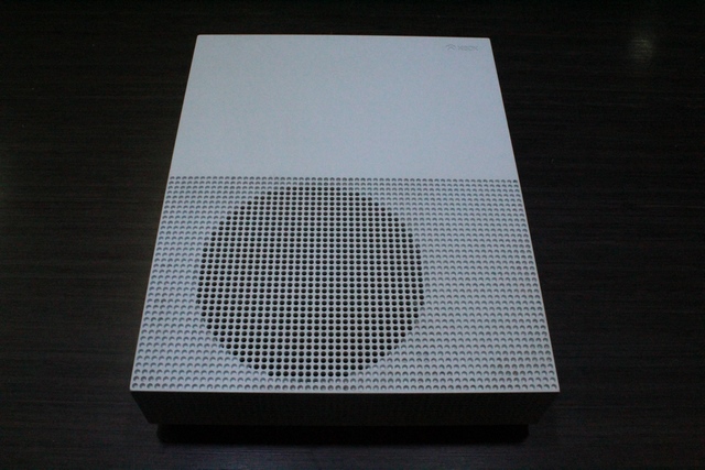 Console Xbox One S 1 to + acc MICROSOFT 1681 - Image 2