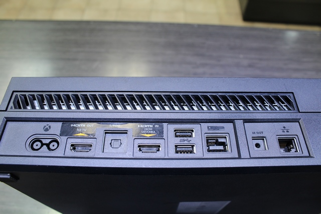 Console Xbox one 500 go + acc MICROSOFT 1540 - Image 2