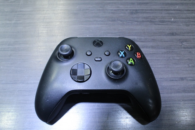 Console xbox one S 1to (lecteur non fonctionelle prise hdmi lousse) + manette MICROSOFT 1681 - Image 3
