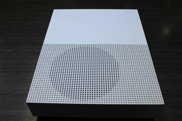 Console xbox one s digital 1to + acc MICROSOFT 1681 - Image 2