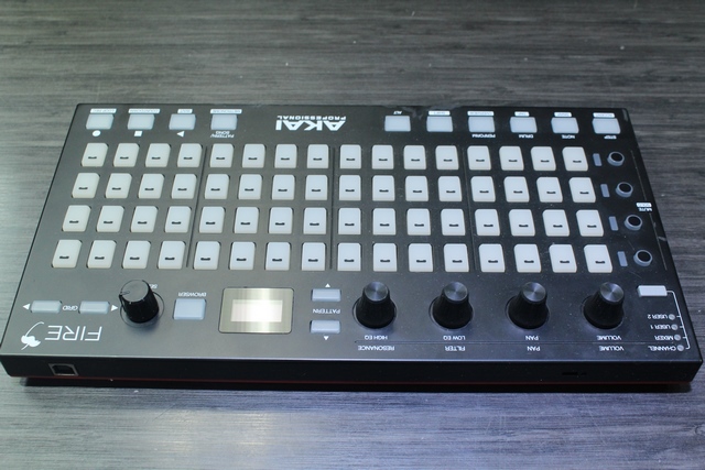 Controleur USB Akai Fire FL Studio - Image 2