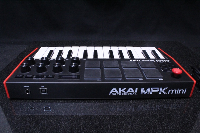 Controleur Usb Akai MPK mini MKIII - Image 2