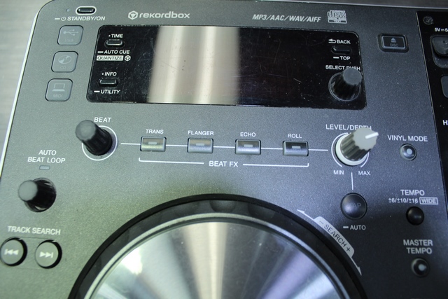 DJ Lecteur/contrôleur CD/USB/DJ tout-en-un Pioneer XDJ-R1 - Image 4