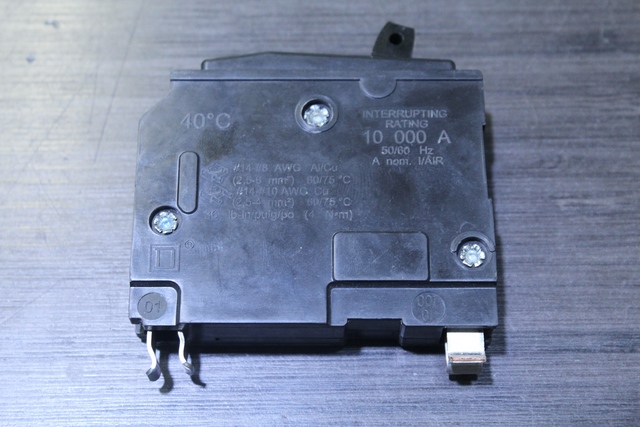 Disjoncteur Schneider 15amp 120/240v 10 ka - Image 2