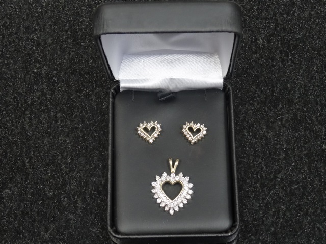 Ensemble 13 Bijoux en or (3 Mxc 2 B.O + Pendentif Diamant Coeur) Or jaunes (14k-6.3g)