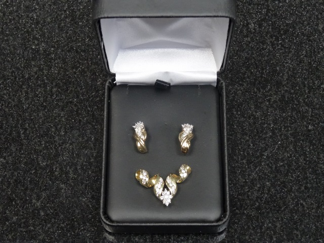 Ensemble 14 Bijoux en or (3 Mxc 2 B.O. + pendentif Diamant) Or jaunes (14k-7.15g)