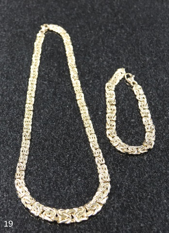 Ensemble 19 Bijoux en or (Chaine et bracelet femme) Or jaunes (18k-39.9g)