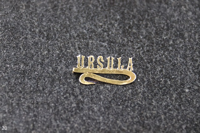 Ensemble 20 Bijoux en or (Breloque épingle Ursula) Or jaunes (18k-3.3g)