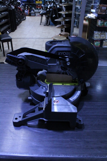 Ensemble Ryobi outil +1batterie +chargeur p553/pcl206/pcl660/pcl500 - Image 4