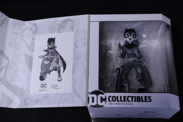 Figurine collection DC Artist Alley batgirl black dc comic - Image 2