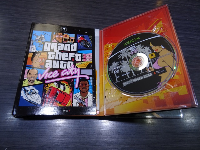 GRAND THEFT AUTO TRILOGY MICROSOFT XBOX - Image 3