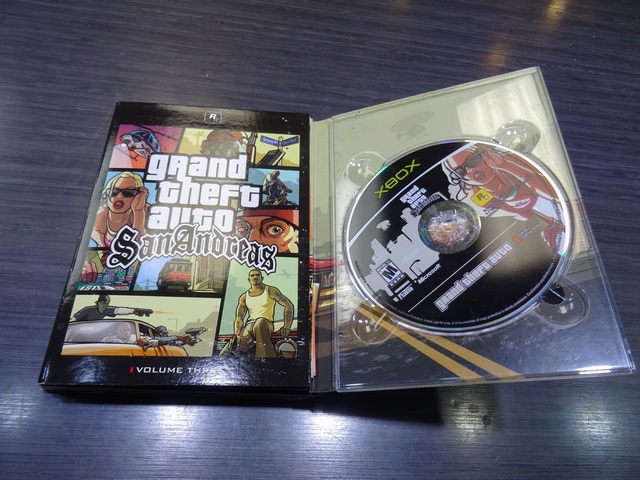 GRAND THEFT AUTO TRILOGY MICROSOFT XBOX - Image 4