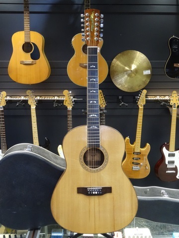 GUITARE ACOUSTIQUE JEAN LARRIVEE LV 10 12 CORDES