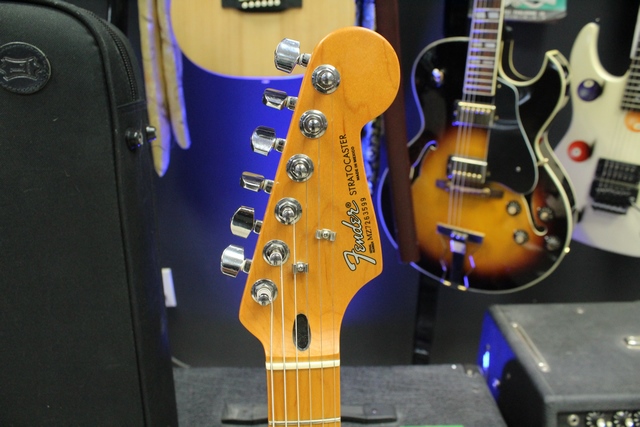 Guitare Electrique Fender Stratocaster 2007 - Image 2