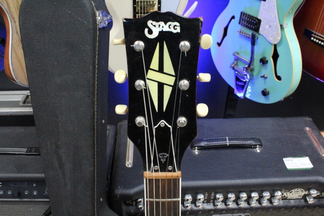 Guitare Electrique Vintage Stagg Les Paul Copy Cherry Sunburst - Image 2