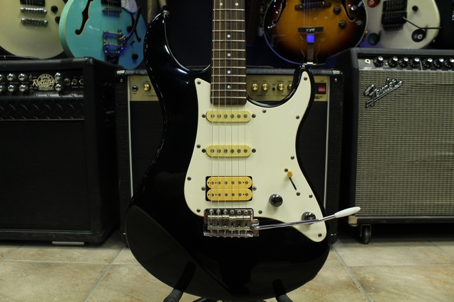 Guitare Electrique Yamaha EG112 - Image 3