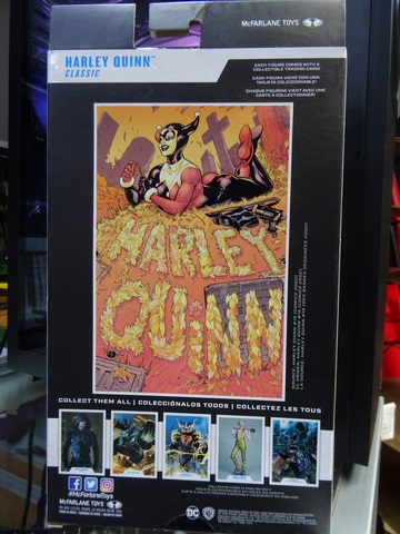 Harley Quinn (Sealed) Classic DC Mcfarlane Toys DC Multiverse - Image 2