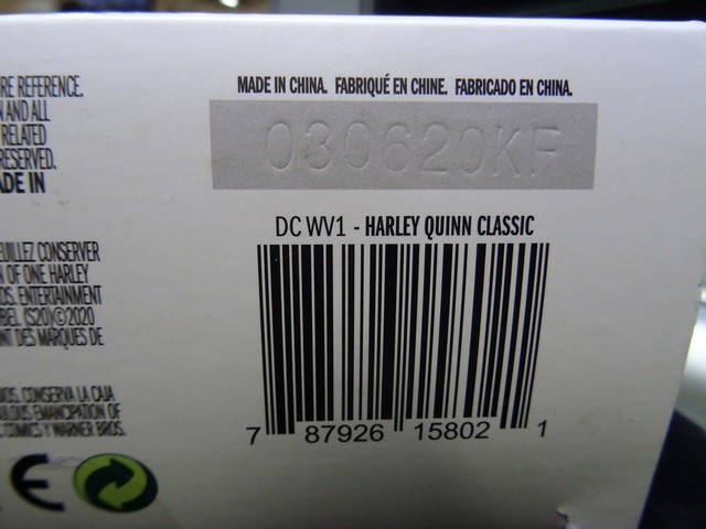 Harley Quinn (Sealed) Classic DC Mcfarlane Toys DC Multiverse - Image 3