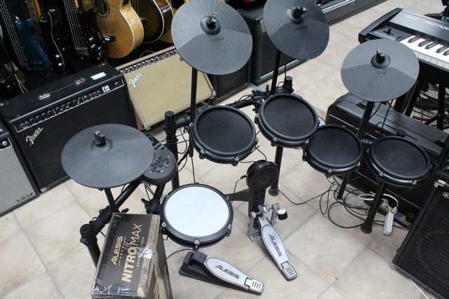 Kit de Drum Électronique + Expansion Pack Alesis Nitro drum + Nitro Max - Image 3