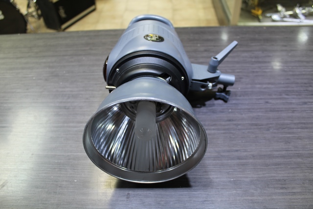 Lampe de photographe avec toiles impact vslcd 400 - Image 4