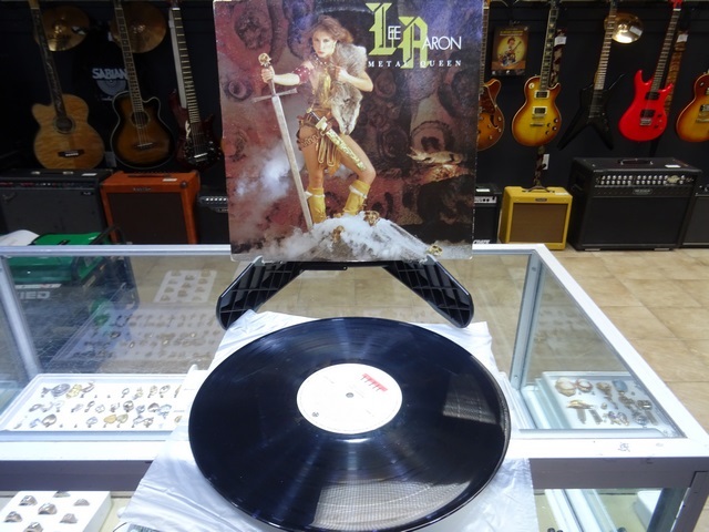 Lee Aaron metal queen attic Records vinyle 33 tours - Image 2