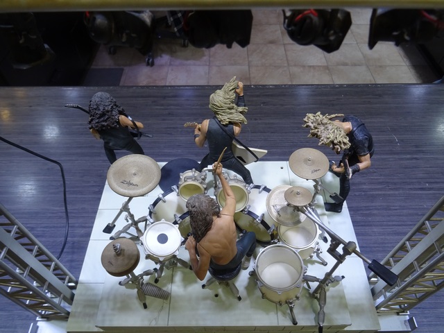 Metallica stage kit (louse) Mcfarlane Harvester of Sorrow - Image 3