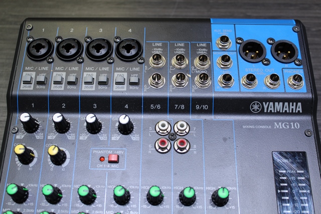 Mixer 10 entre Yamaha MG10 - Image 2