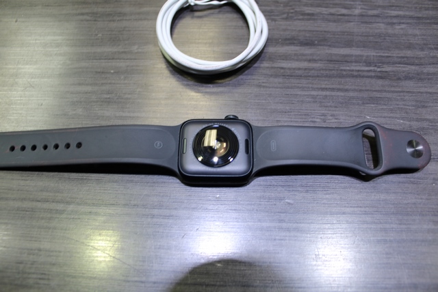 Montre Intelligente Apple SE 1gen - Image 2