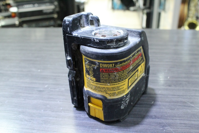 Niveau laser Bidirectionnel (rouge) usee Dewalt DW087 - Image 3