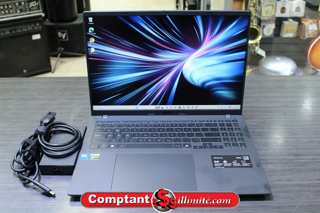 Ordinateur portable Asus v3607v