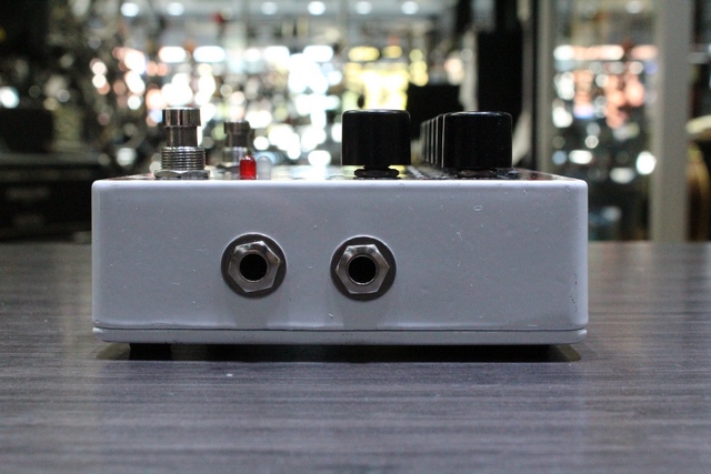 PEDALE SUSTAIN FUZZ ELECTRO HARMONIX DELUXE BIG MUFF - Image 3
