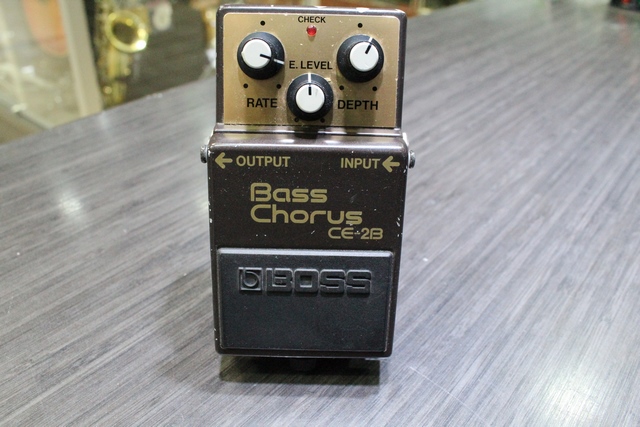 Pedale Chorus Bass (Bass Chorus) Boss CE-2B - Image 2