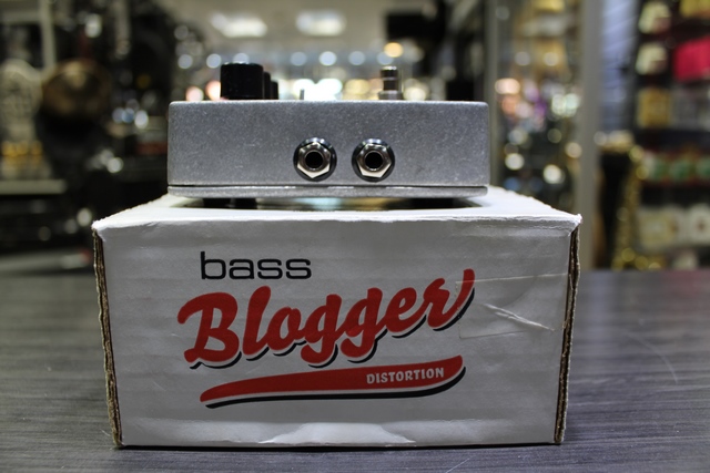 Pedale Distorsion Bass ELECTRO HARMONIX Bass Blogger - Image 4