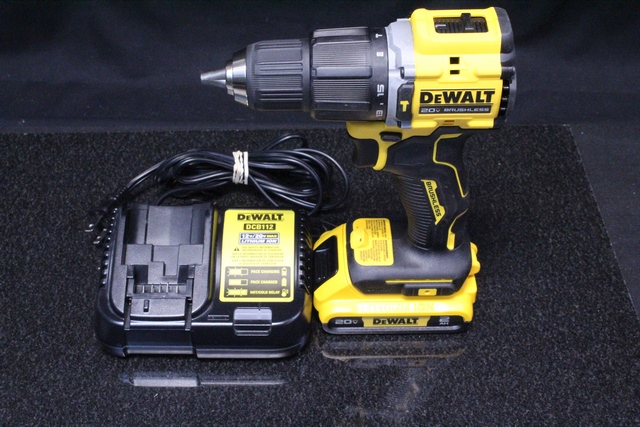 Perceuse Brushless + Batterie 20v 2.0ah + Chargeur + Boite dewalt dcd799d1 - Image 2