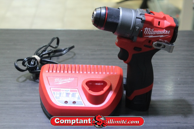 Perceuse Milwaukee + batterie + chargeur 3404-20