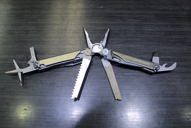 Pince Multi-Fonction + sac Leatherman wave