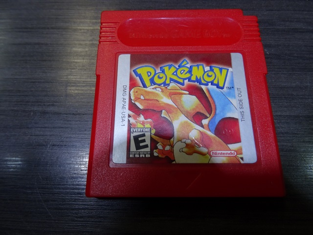 Pokemon Red NINTENDO game boy