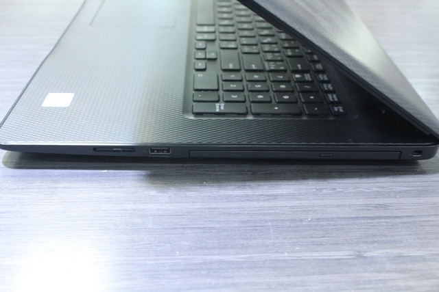 Portable Dell Inspiron 3793 +acc - Image 2