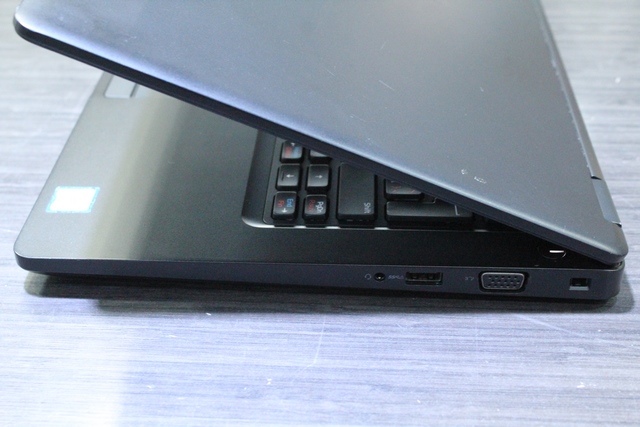 Portable Dell +acc Latitude 5080 - Image 2