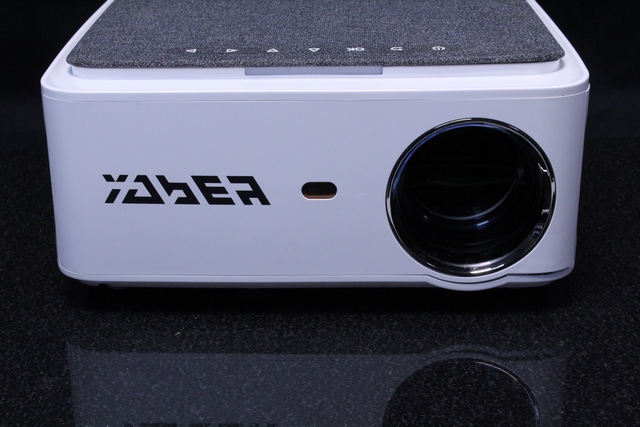 Projecteur 1080P Full HD+ Tc Bluetooth et Wi-Fi Yaber no.v6 - Image 2