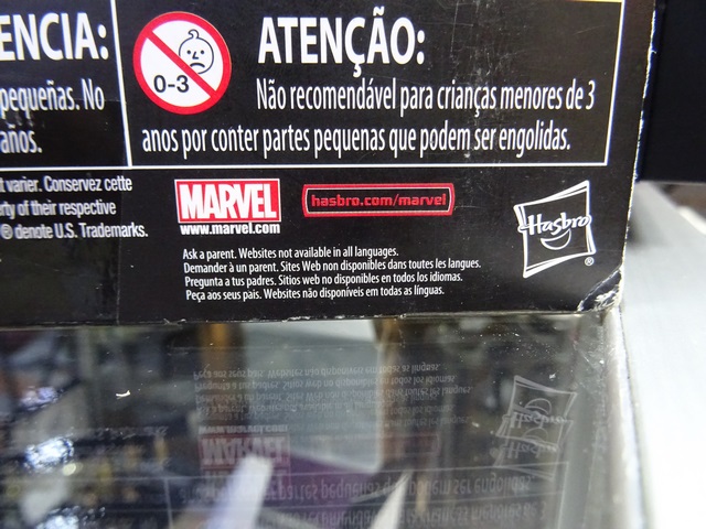 Punisher (Open Box) Marvel Hasbro Legends Series - Image 4