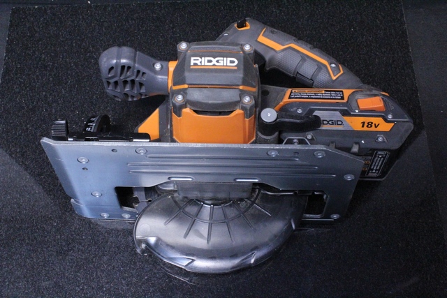 Scie Circulaire + batterie 4.0 Amp pas de chargeur Rigid r8652 - Image 2