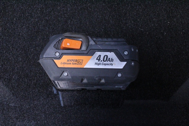 Scie Circulaire + batterie 4.0 Amp pas de chargeur Rigid r8652 - Image 3