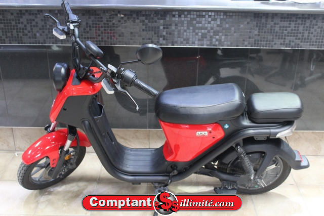 Scooter Électrique + Chargeur + Clée Niu U-Pro Uqi Pro