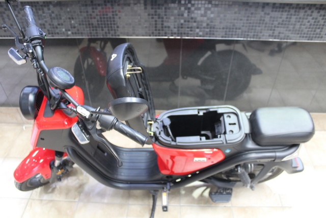 Scooter Électrique + Chargeur + Clée Niu U-Pro Uqi Pro - Image 3