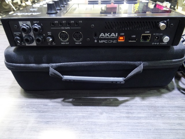 Séquenceur Midi Usb , Akai , MPC One , + ac et carte SD + Étui MPC One (Standalone MIDI Sequencer) - Image 3