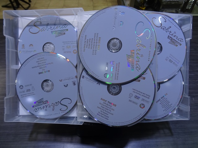 Serie complete de sabrina the teenage witch dvd - Image 2