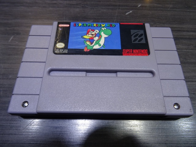 Super Mario World NINTENDO SNES